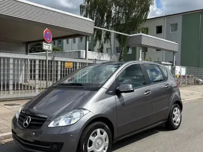Gebraucht Mercedes A160 95 PS (69 kW) 2011 Grau Limousine