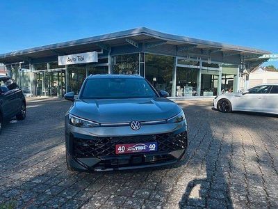 Nouă VW T-Roc R-line 150 CP (110 kW) 2026 Gri SUV