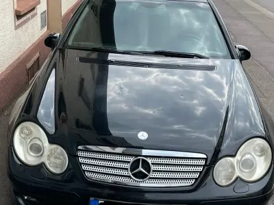 Gebraucht Mercedes C220 150 PS (110 kW) 2006 Schwarz Coupé