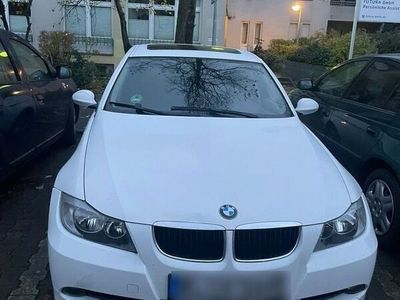 gebraucht BMW 320 i E90