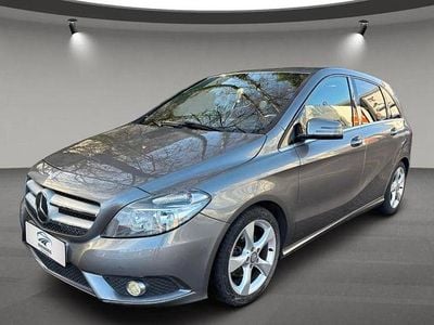 Gebraucht Mercedes B180 122 PS (89 kW) 2013 Grau Van / Kleinbus