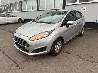 Gebraucht Ford Fiesta 75 PS (55 kW) 2014 Silber Kleinwagen