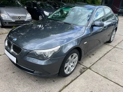 Gebraucht BMW 523 Advantage 190 PS (139 kW) 2008 Grau Limousine