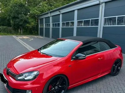 Gebraucht VW Golf Cabriolet Edition 220 PS (161 kW) 2016 Rot Cabrio