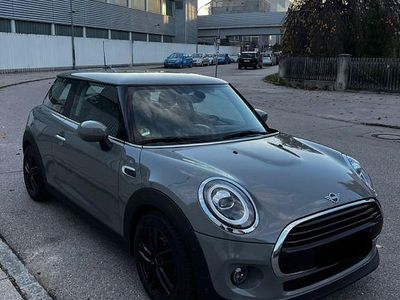 Gebraucht Mini Cooper 136 PS (100 kW) 2019 Grau Kleinwagen