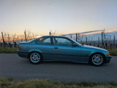 Gebraucht BMW 316 Performance 102 PS (75 kW) 1995 Blau Coupé