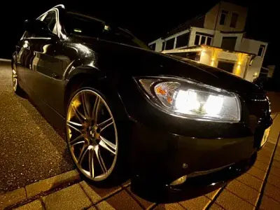 Gebraucht BMW 325 Performance 197 PS (144 kW) 2008 Schwarz Kombi