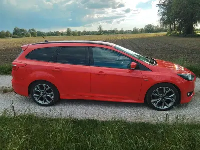 Gebraucht Ford Focus ST-Line 150 PS (110 kW) 2018 Rot Kombi
