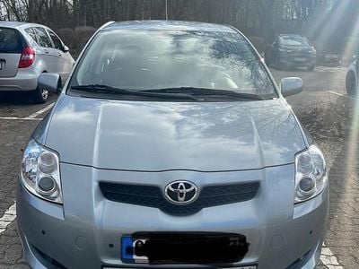 Gebraucht Toyota Auris 132 PS (97 kW) 2009 Grau Kleinwagen