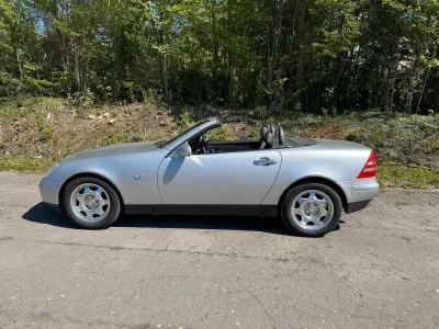Second-hand Mercedes SLK200 136 CP (100 kW) 2000 Argintiu Cabrio