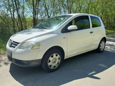 Usata VW Fox 75 CV (55 kW) 2008 Bianco Utilitaria