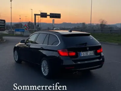 Gebraucht BMW 318 Luxury Line 143 PS (105 kW) 2014 Schwarz Kombi