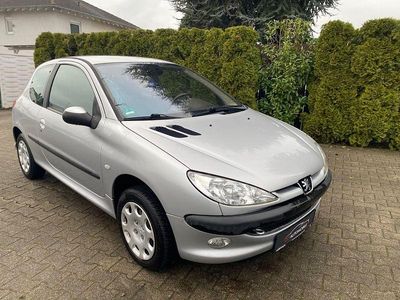 Silber Gebraucht 2005 Peugeot 206 Filou Limousine | 2.790 € (Fairer Preis)