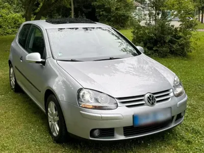 Gebraucht VW Golf 75 PS (55 kW) 2005 Silber Coupé