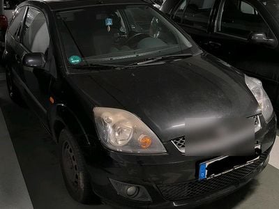 Schwarz Gebraucht 2007 Ford Fiesta Ghia Kleinwagen | 1.300 € (Guter Preis)