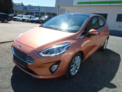 Gebraucht Ford Fiesta Titanium 101 PS (74 kW) 2017 Kalaharibraun metallic Kleinwagen