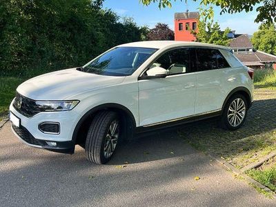Second-hand VW T-Roc Sport 150 CP (110 kW) 2018 Alb SUV