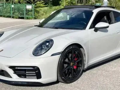 Gebraucht Porsche 992 450 PS (330 kW) 2020 Andere farben Coupé