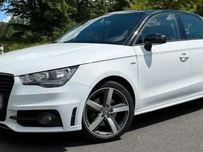 Używany Audi A1 Sportback S-Line 122 KM (89 kW) 2014 Biały Hatchback
