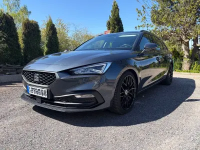 Usata Seat Leon Style 150 CV (110 kW) 2021 Blu Berlina