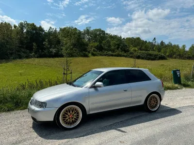Gebraucht Audi A3 Sport 131 PS (96 kW) 2002 Silber Kleinwagen