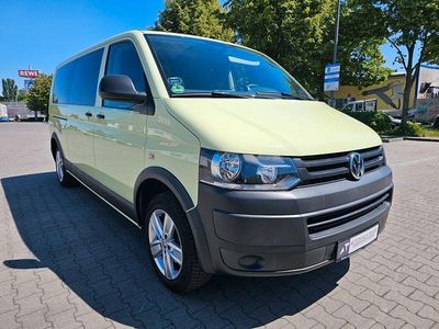 Gebraucht VW Caravelle Comfortline 102 PS (75 kW) 2014 Grün Van / Kleinbus