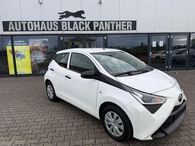 Usata Toyota Aygo Business Edition 72 CV (52 kW) 2021 Bianco Utilitaria