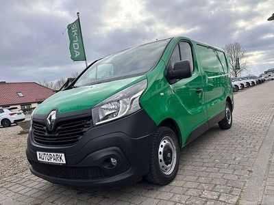 Gebraucht Renault Trafic Komfort 145 PS (106 kW) 2017 Grün Van / Kleinbus
