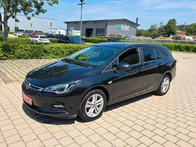 Gebraucht Opel Astra Edition 110 PS (80 kW) 2017 Schwarz Kombi