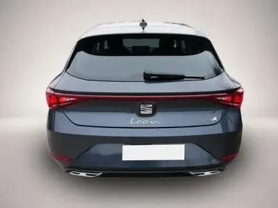 Neu Seat Leon FR 150 PS (110 kW) 2026 Grau Limousine