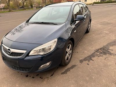 Gebraucht Opel Astra Sport 95 PS (69 kW) 2011 Blau Kombi