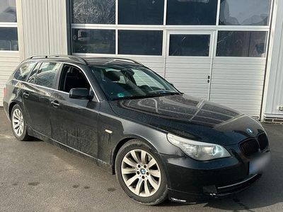 Gebraucht BMW 525 197 PS (144 kW) 2008 Schwarz Kombi