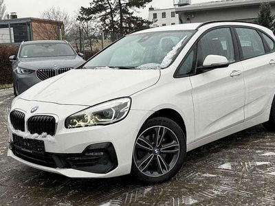 Alpinweiss iii Gebraucht 2018 BMW 218 Sport Line Van / Kleinbus | 16.400 € (Etwas zu teuer)