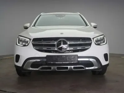 Gebraucht Mercedes GLC220 194 PS (142 kW) 2019 Polar white SUV