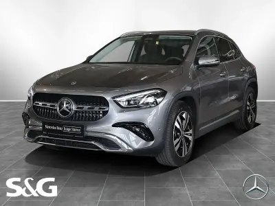 Gebraucht Mercedes GLA180 Progressive 136 PS (100 kW) 2023 Metalliclack mountaingrau SUV