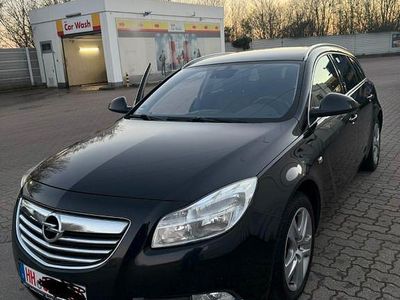Gebraucht Opel Insignia Edition 160 PS (117 kW) 2010 Schwarz Kombi