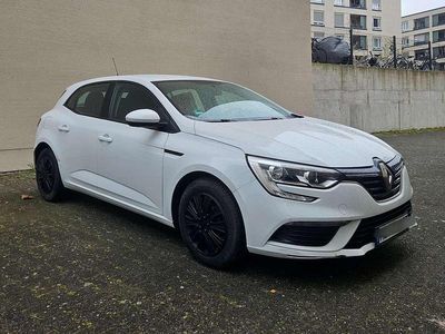 Gebraucht Renault Mégane IV Experience 101 PS (74 kW) 2017 Weiß Limousine
