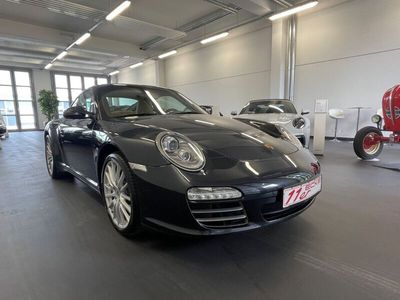 Porsche 911 Carrera 4