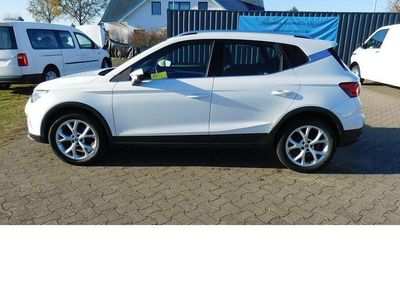 Candyweiss b9aweiß Gebraucht 2023 Seat Arona FR-Line SUV | 16.690 € (Guter Preis)