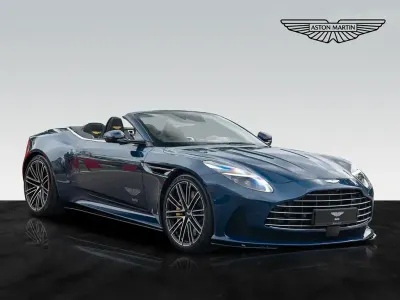 Second-hand Aston Martin DB12 680 CP (500 kW) 2025 Albastru Cabrio