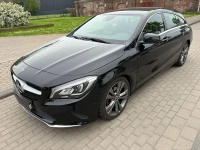 Gebraucht Mercedes CLA200 Shooting Brake Urban 156 PS (114 kW) 2017 Schwarz Kombi