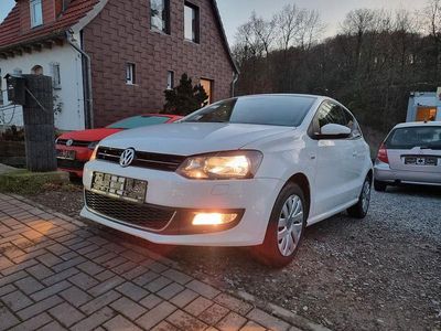 Weiß Gebraucht 2013 VW Polo Life Kleinwagen | 5.300 € (Fairer Preis)