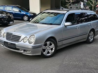 Mercedes E320