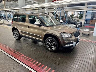 Gebraucht Skoda Yeti Adventure 150 PS (110 kW) 2015 Braun SUV