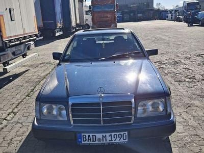 Gebraucht Mercedes 230 132 PS (97 kW) 1990 Blau Limousine