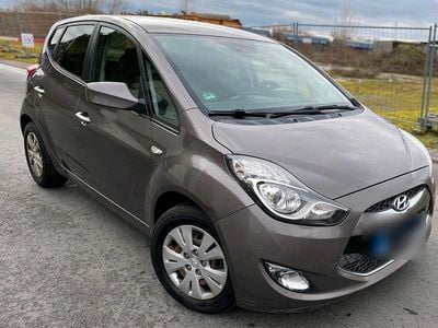 Gebraucht Hyundai ix20 Style 125 PS (91 kW) 2012 Braun Kleinwagen