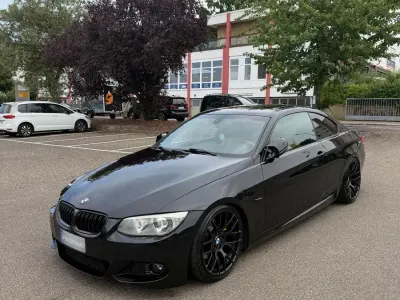 Gebraucht BMW 325 M Sport 204 PS (150 kW) 2012 Schwarz Coupé