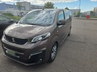 Gebraucht Peugeot Traveller Business-Line 177 PS (130 kW) 2019 Braun Van / Kleinbus