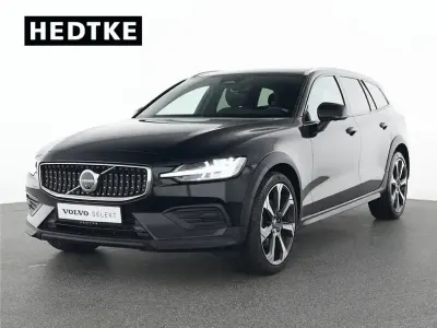 Gebraucht Volvo V60 CC Plus 197 PS (144 kW) 2024 Schwarz Kombi