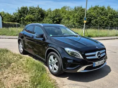 Gebraucht Mercedes GLA200 136 PS (100 kW) 2014 Schwarz SUV